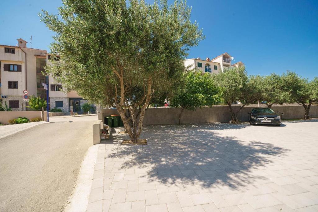Apartments Dobrenic Vodice Esterno foto