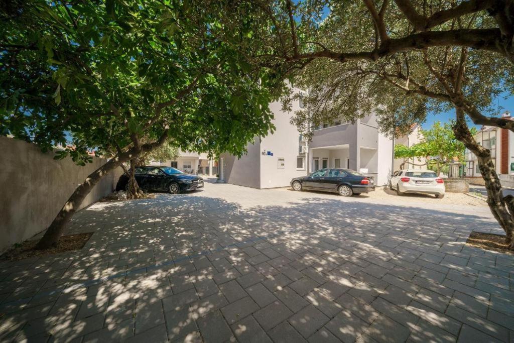 Apartments Dobrenic Vodice Esterno foto